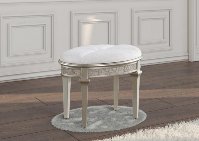 Evangeline Tufted Upholstered Platform Eastern King Bed Ivory and Silver Oak