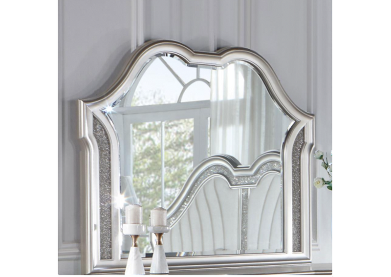 Evangeline Tufted Upholstered Platform Eastern King Bed Ivory and Silver Oak