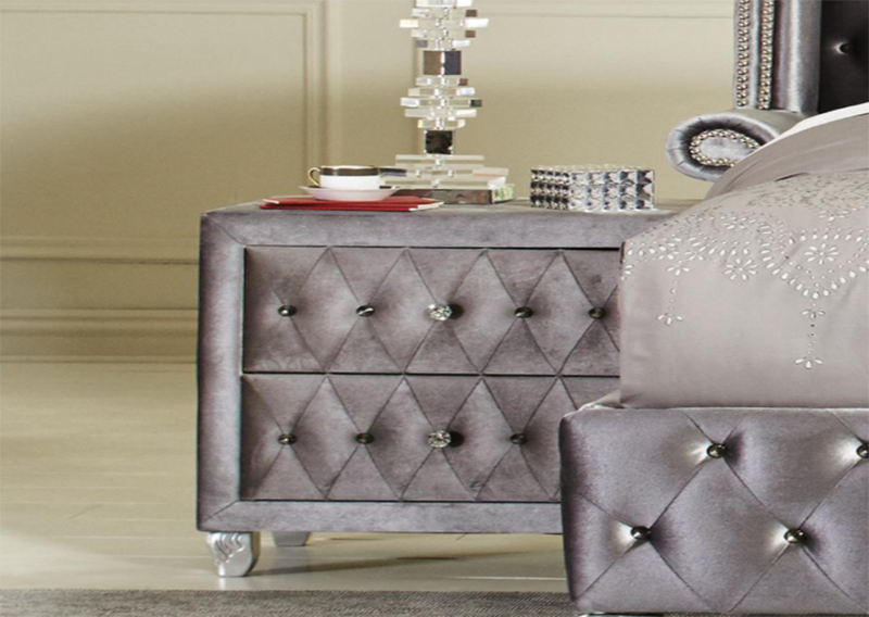 Deanna Queen Tufted Upholstered Bed Black