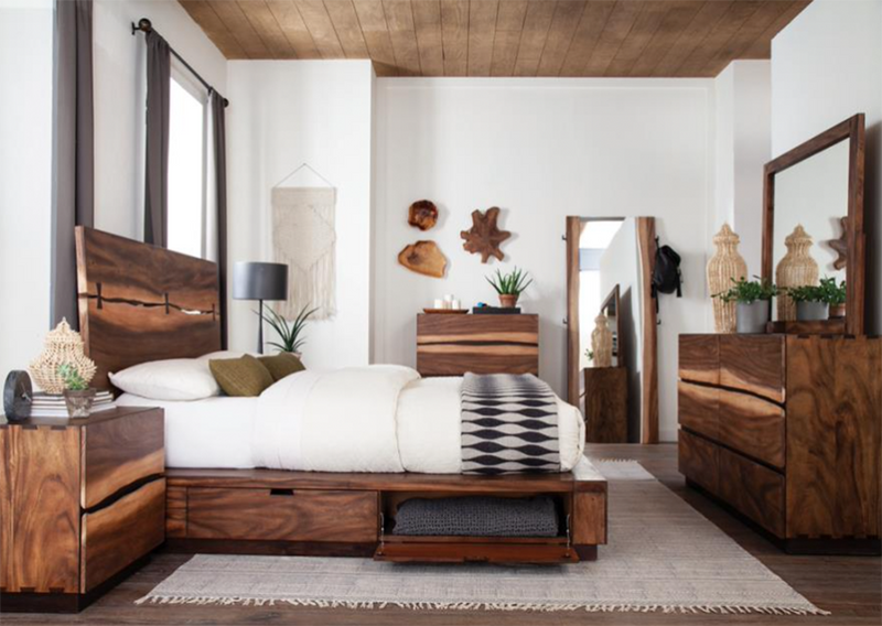 Winslow Eastern Queen Bed Smokey Walnut and Coffee Bean.